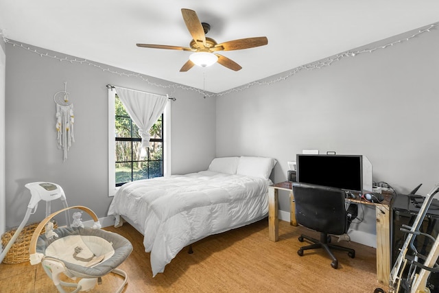 bedroom with ceiling fan