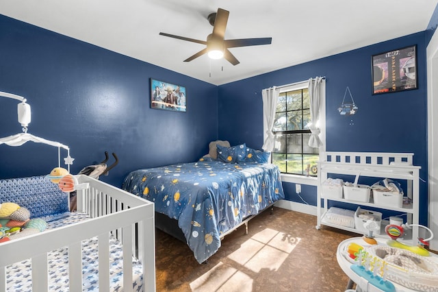 bedroom with ceiling fan