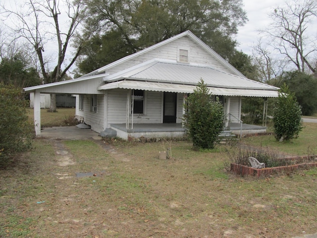 view of front of property