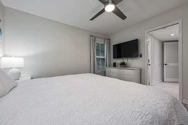 bedroom with ceiling fan