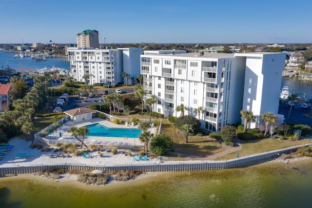 bird's eye view featuring a water view