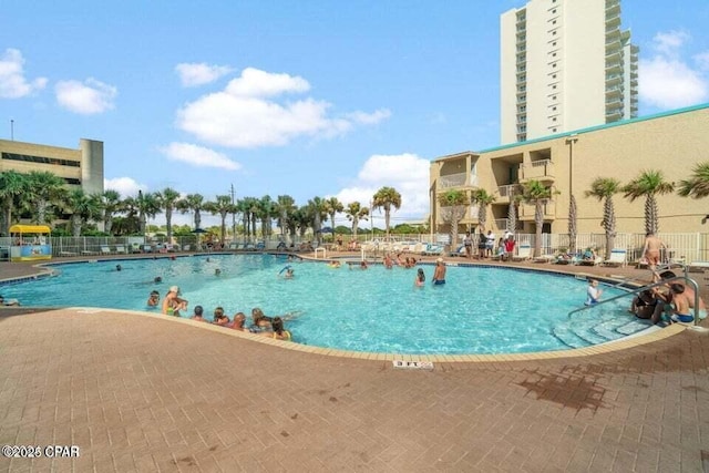 view of swimming pool