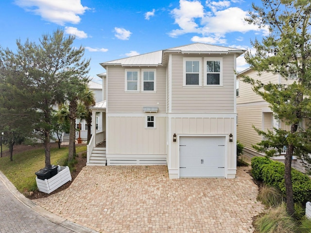 view of front facade with a garage