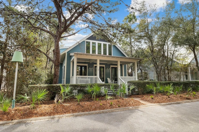 view of front of property featuring a porch