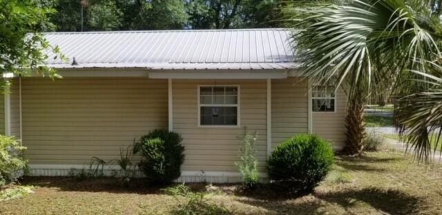 view of property exterior