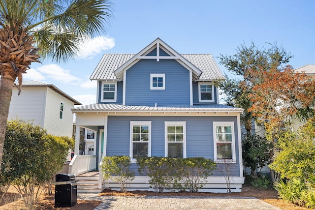 view of front of property with covered porch