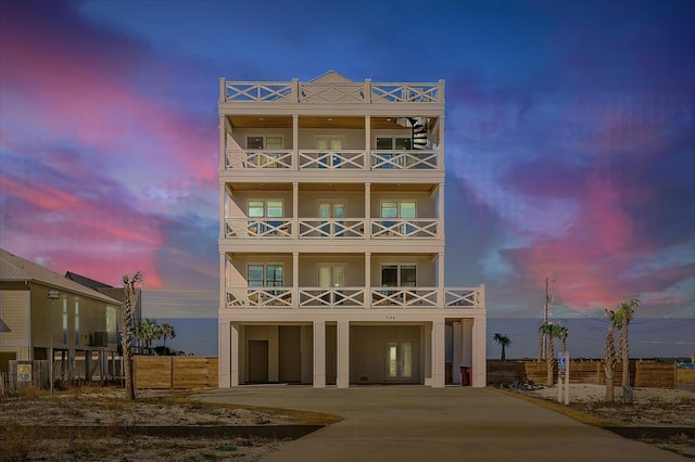 view of front facade