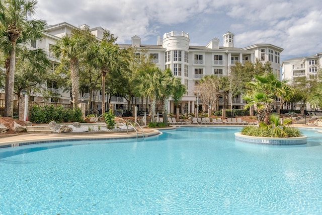 view of swimming pool