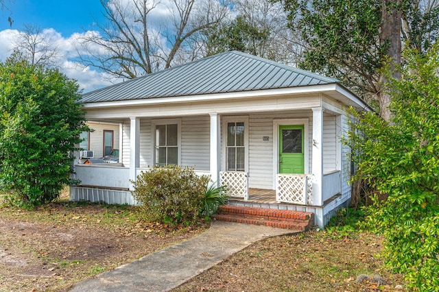 bungalow featuring a porch