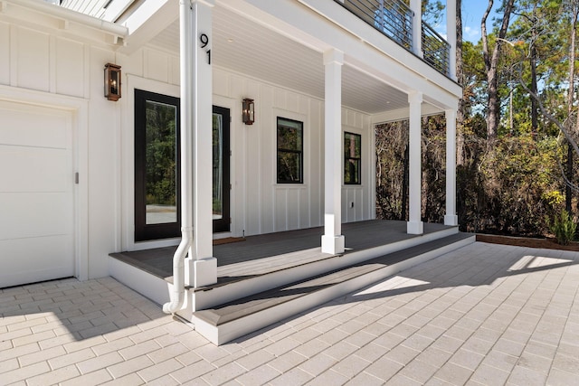 exterior space featuring a porch