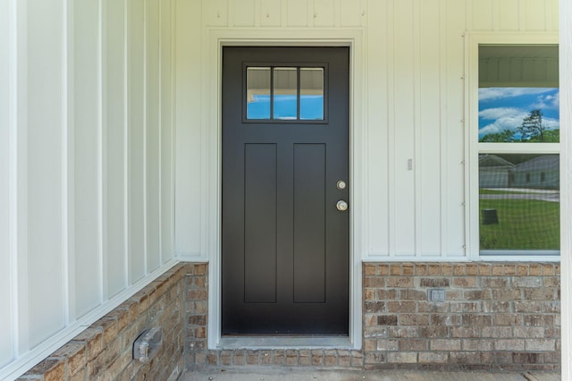 view of doorway to property