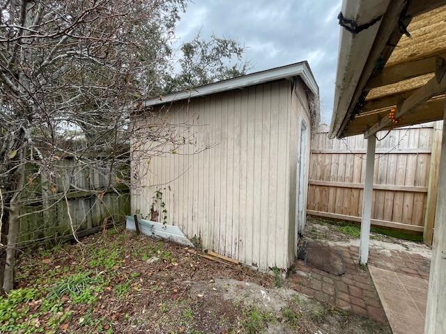 view of outbuilding