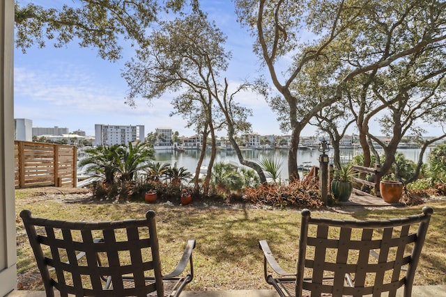 view of yard featuring a water view