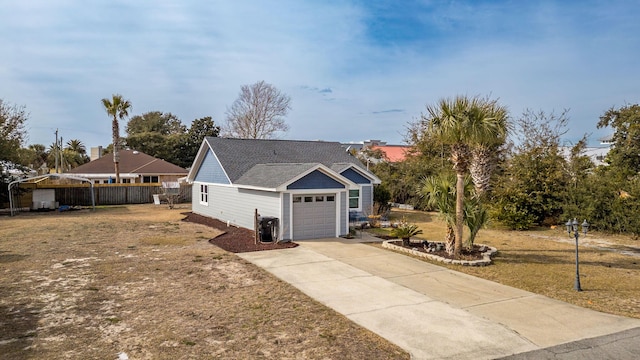 view of front facade with a front yard