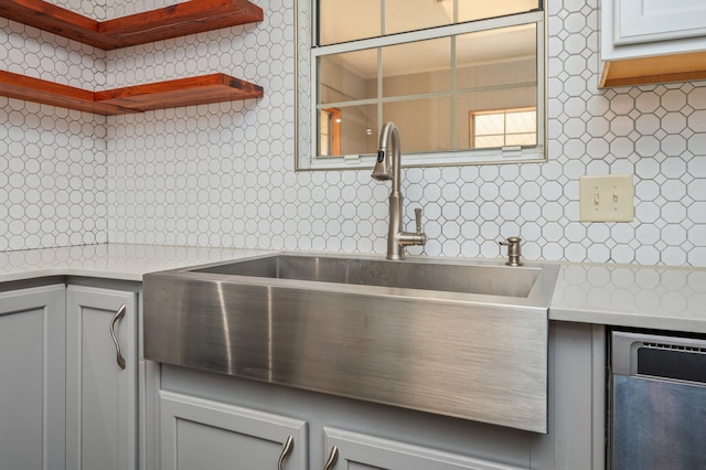 kitchen featuring sink