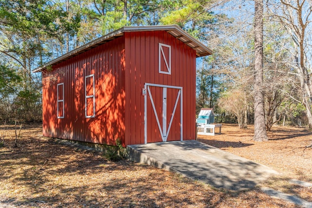 view of outbuilding