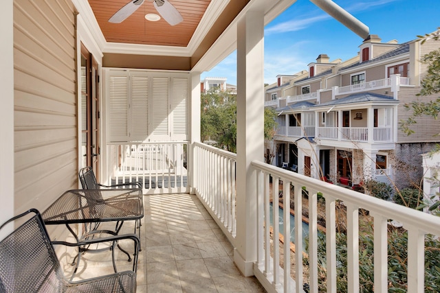 balcony with ceiling fan