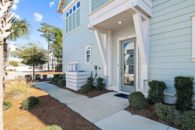 view of property entrance