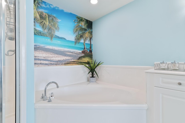 bathroom featuring a bathing tub