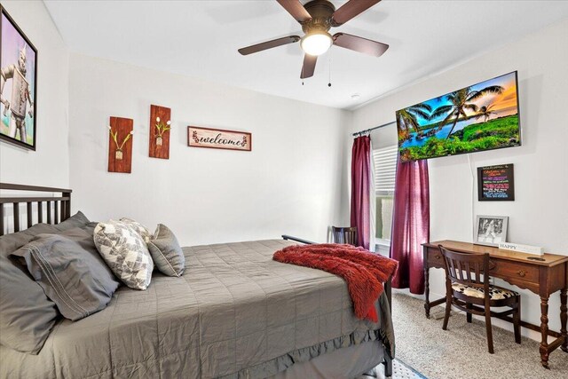 bedroom featuring carpet floors and ceiling fan