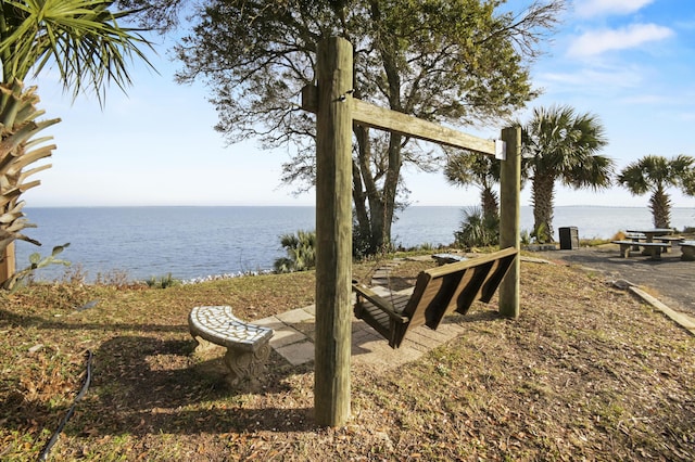 view of yard with a water view