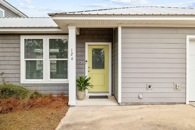 view of entrance to property