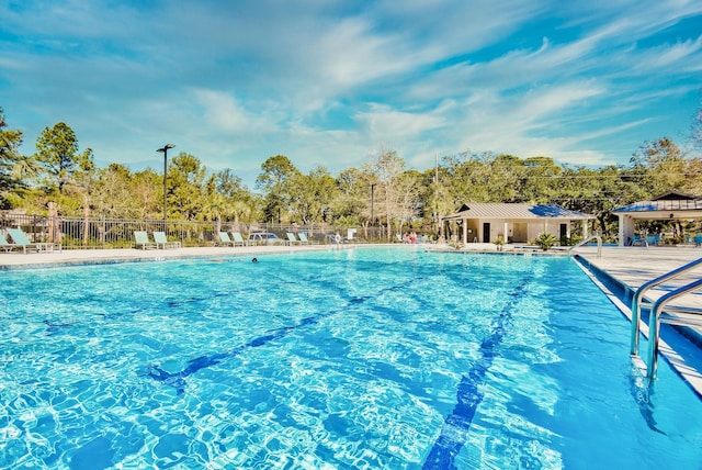 view of swimming pool