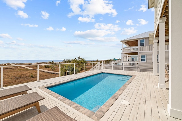 view of swimming pool