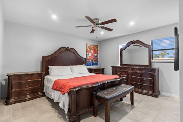 bedroom with ceiling fan