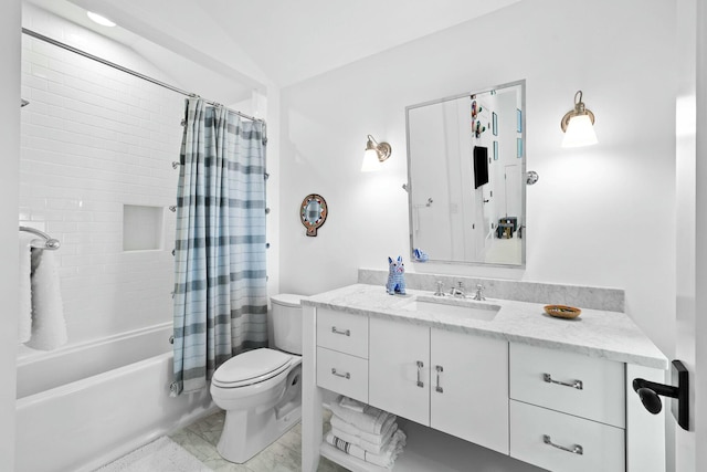 full bathroom featuring shower / tub combo with curtain, vanity, and toilet