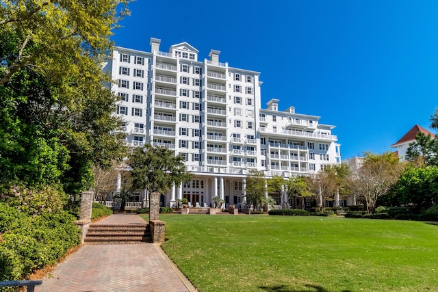 view of building exterior