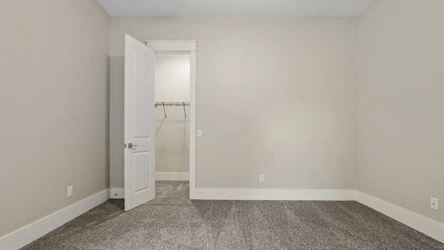 unfurnished bedroom with carpet floors