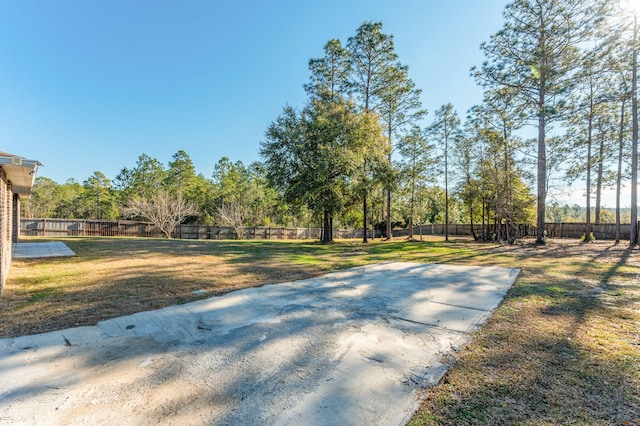 exterior space featuring a lawn