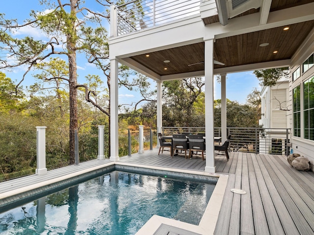 view of swimming pool