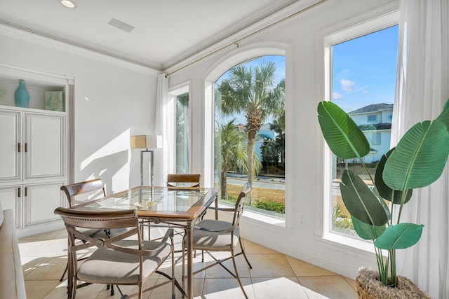 view of sunroom / solarium