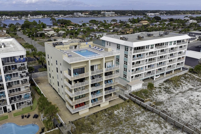 bird's eye view with a water view