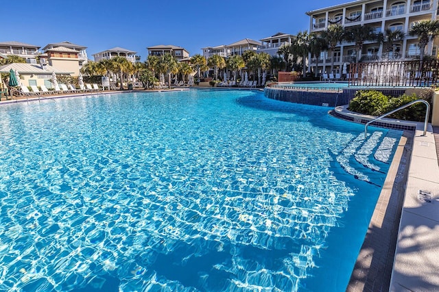 view of swimming pool