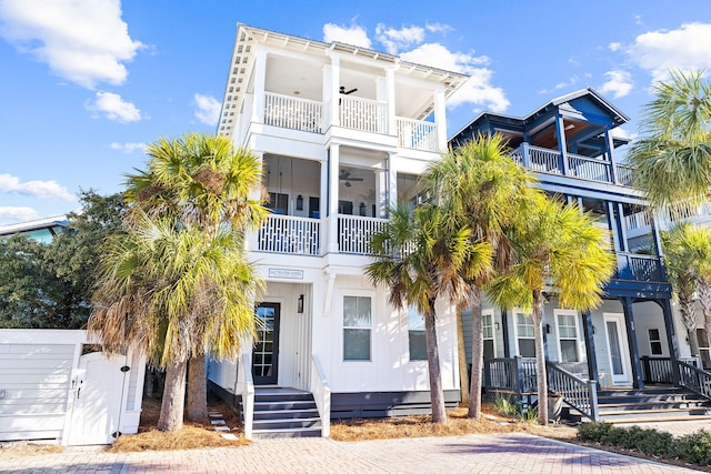 beach home with ceiling fan