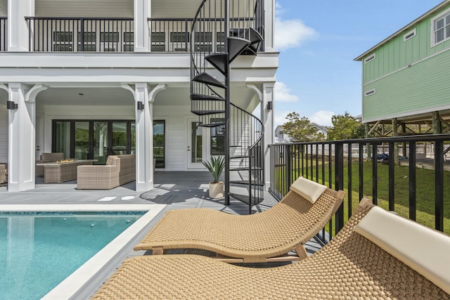 view of pool with outdoor lounge area