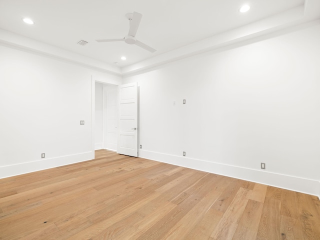 59 Arboleda Dr, Santa Rosa Beach, FL 32459 - unfurnished room featuring light wood finished floors, baseboards, visible vents, ceiling fan, and recessed lighting