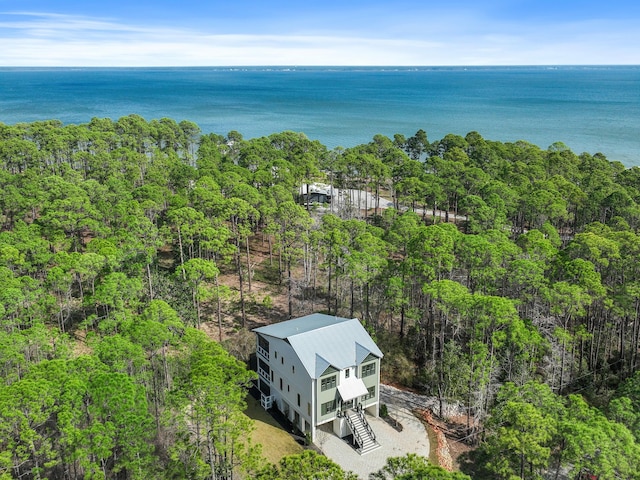 bird's eye view featuring a water view