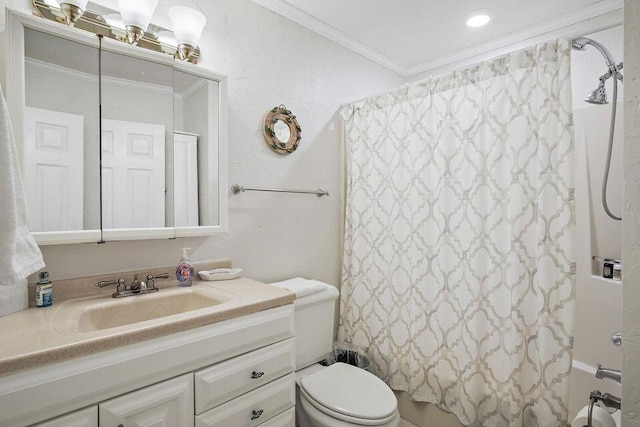 full bathroom featuring crown molding, vanity, shower / bathtub combination with curtain, and toilet