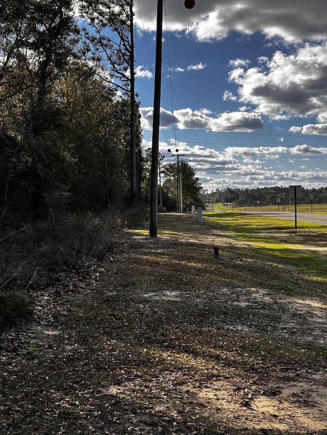 Listing photo 2 for XXX Old Landfill Rd, Defuniak Springs FL 32433