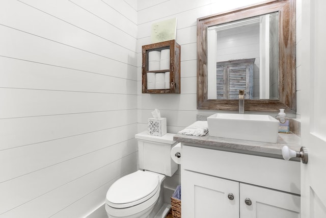 36 E Ruskin St, Santa Rosa Beach, FL 32459 - bathroom with vanity and toilet