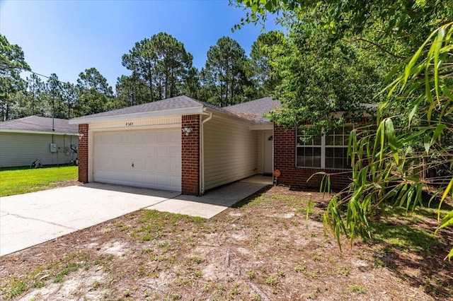 Listing photo 3 for 8389 Tavira St, Navarre FL 32566