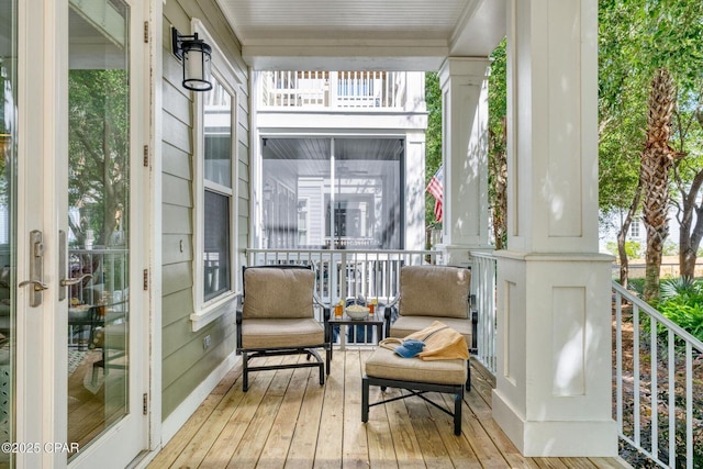 115 Cottage Ct, Panama City Beach, FL 32413 - sunroom / solarium featuring a healthy amount of sunlight