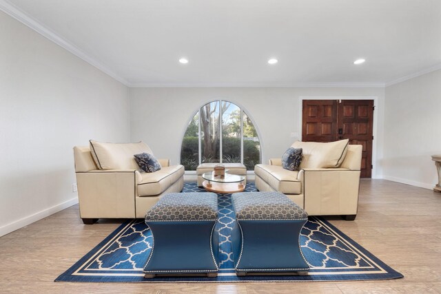 117 Hibiscus Ave, Gulf Breeze, FL 32561 - sitting room featuring ornamental molding, recessed lighting, wood finished floors, and baseboards