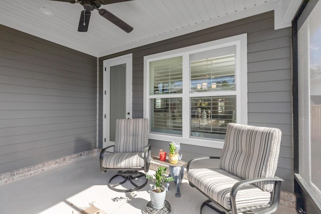 105 Oyster Blvd, Freeport, FL 32439 - view of patio featuring a ceiling fan