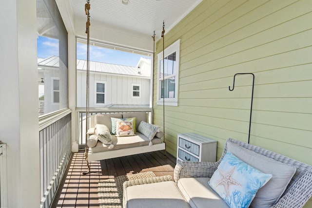 125 Gulfview Cir, Santa Rosa Beach, FL 32459 - sunroom / solarium featuring a skylight