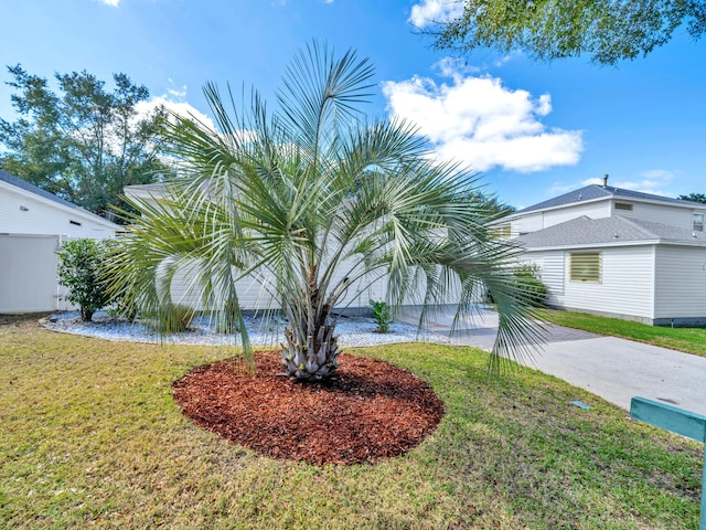 exterior space featuring a front lawn